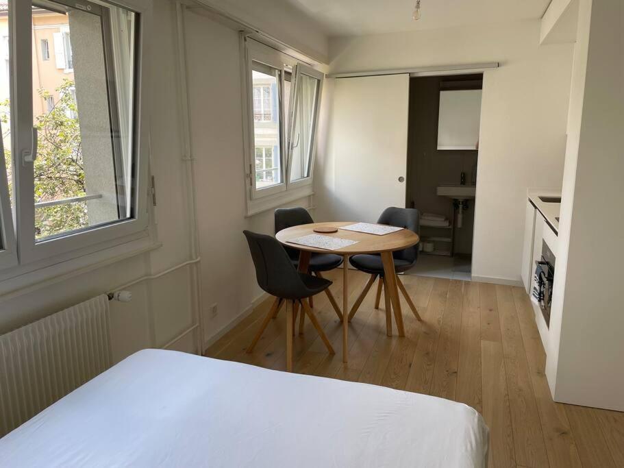 Studio Proche De La Gare ! Leilighet Lausanne Eksteriør bilde